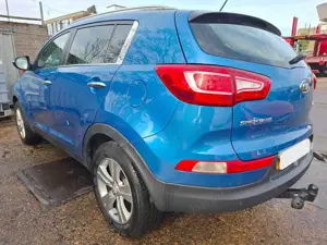 Dezmembrez Kia Sportage 2011 SUV 1.7 DOHC - imagine 3
