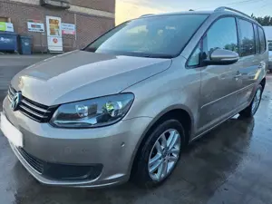 Dezmembrez Volkswagen Touran 2013 MONOVOLUM 1.6 TDI - imagine 2