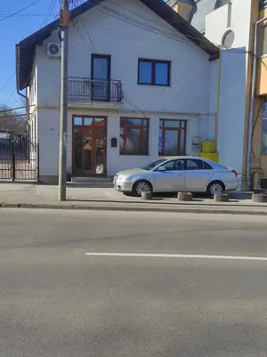 vand Casa P+1 cu spatiu comercial la parter pe Bulevard  - imagine 3