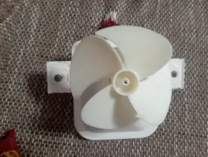 Motor răcitor frigider Beko CN365E20ZXP