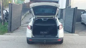 Renault Megane Bose 2012 1.5 dci 110 cp Navigatie Camera Carlig remorcare Scaune încălzite Euro 5 - imagine 10