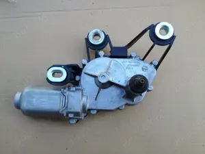 Motoras stergator haion 5j7955711A Skoda fabia 2