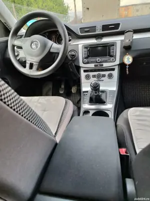 Vând Volskwagen Passat Limousine 3C Berlina 1, 6 TDI Blues Motion  - imagine 5