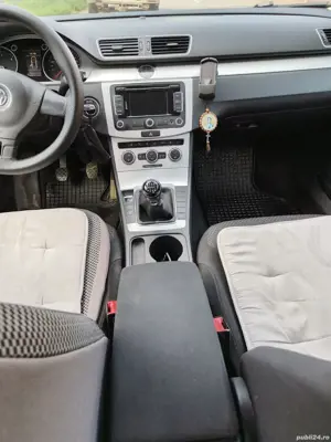 Vând Volskwagen Passat Limousine 3C Berlina 1, 6 TDI Blues Motion  - imagine 2