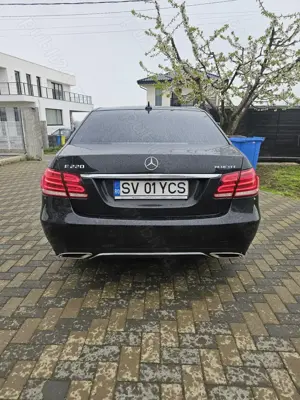 Mercedes-Benz  E 220 - imagine 3