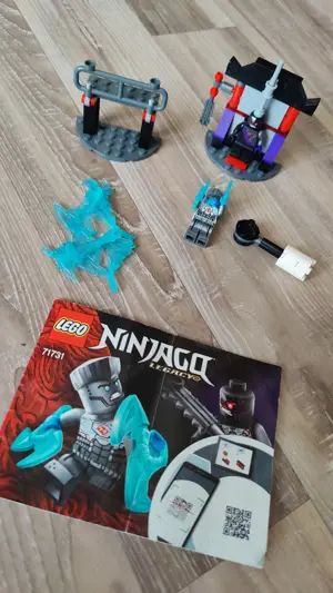 LEGO Ninjago 71731 - Epic Battle Set - Zane vs Nindroid