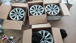 Vand jante originale BMW ''17 stare foarte buna