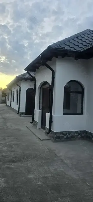 Casa de vânzare  - imagine 3