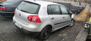 Golf 5 Diesel  lovită față,  motor cutie funcțional - imagine 2