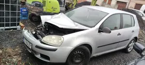 Golf 5 Diesel  lovită față,  motor cutie funcțional - imagine 6