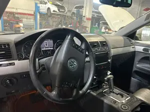 Volkswagen Touareg 3.0 2010 - imagine 5