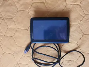 Vând navigator GPS Tomtom Europa 25, stare buna. Preț 200 lei.