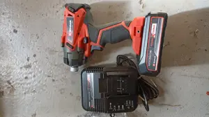 Vând infiletantaă Einhell  cu acumulator și încărcător  - imagine 4