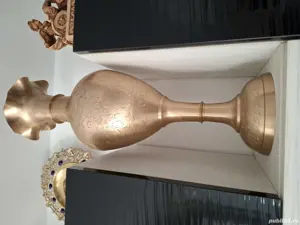 vaza din bronz patinata