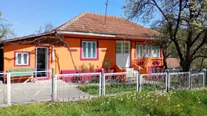!!! Casa de vanzare(2 imobile)+solar+gradina