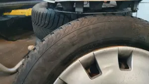 vand 4 jante tabla cu anvelope Vredestain iarna 4x0717 4x6,5 nissan micra 185/65/15 - imagine 6