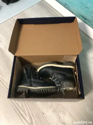 Ghete FILA imblanite pt baieti, bleumarin, nr 21 (transport 50 50) - imagine 4