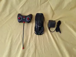 Masinuta cu acumulator si telecomanda + incarcator pentru acumulatori - imagine 2