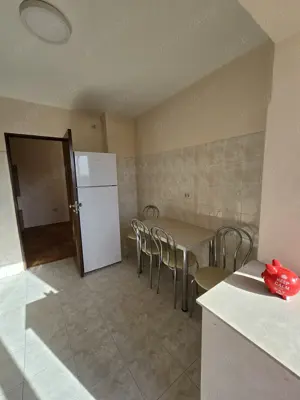 Apartament de închiriat în Arad, zona Alfa, cu 2 camere, decomandat, bucătărie spațioasă - imagine 5