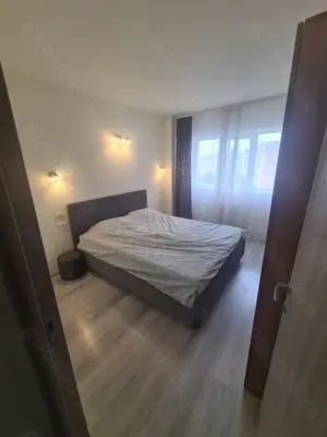 Proprietar ap 4 camere decomandat centrala,et 7 8 pe principala la Z27 - imagine 6