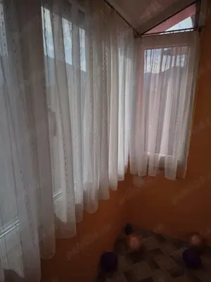 Vand apartament 2 camere - imagine 9