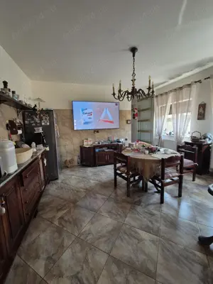 Vilă P+1,absolut deosebită, 210mp construiti(p+e),2008 anul construcitiei,caramida Porotherm. - imagine 7