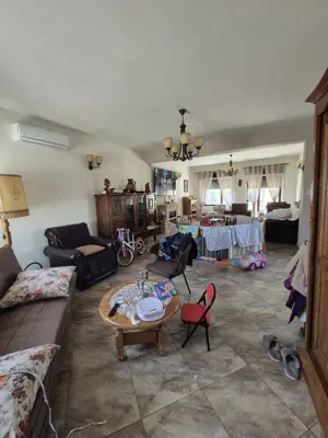 Vilă P+1,absolut deosebită, 210mp construiti(p+e),2008 anul construcitiei,caramida Porotherm. - imagine 8