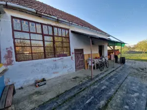 Vand Casa in Bojt - Ungaria - la 15 km de vama - imagine 6