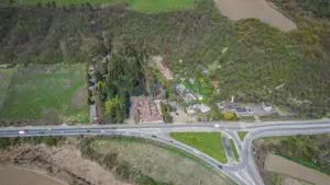 Oportunitate! Teren intravilan, 25.098mp, fostul Complex Turistic Baile Baita - imagine 3