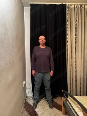 Domn Generos 43 ani caut prietenie cu o femeie