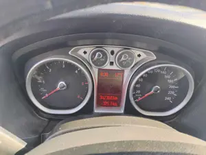   dezmembrez ford focus mk2 2009 motorina,turbina injectoare jante magnetiu ,calculator - imagine 3