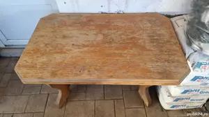 Vând sau schimb Masă