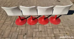 Vând sau schimb 4 Scaune Terasă cu Picior Metalic Rotativ - imagine 2