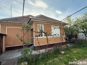 Casă spațioasă cu 4 dormitoare, garaj, toate utilitățile și teren 1180 mp   ocazie rară! - imagine 3 Casă spațioasă cu 4 dormitoare, garaj, toate utilitățile și teren 1180 mp   ocazie rară! - imagine 3