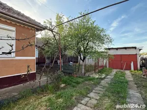 Casă spațioasă cu 4 dormitoare, garaj, toate utilitățile și teren 1180 mp   ocazie rară! - imagine 5 Casă spațioasă cu 4 dormitoare, garaj, toate utilitățile și teren 1180 mp   ocazie rară! - imagine 5