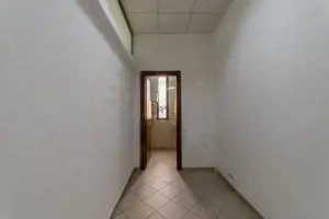 Inchiriere Spatiu Comercial - Locație excelentă - Bld. Republicii 4, Pitesti! - imagine 7