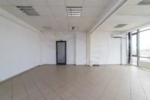Inchiriere Spatiu Comercial - Locație excelentă - Bld. Republicii 4, Pitesti! - imagine 5