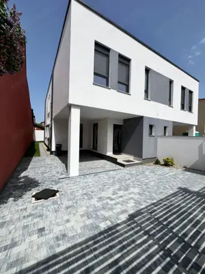 Casa Tip Duplex - 130 mp - Lipovei