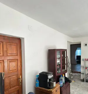 casa de vanzare cu curte - imagine 7