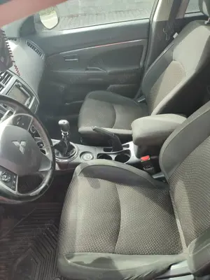 Vând  Mitsubishi ASX - imagine 4