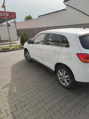Vând  Mitsubishi ASX - imagine 7