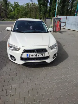 Vând  Mitsubishi ASX - imagine 8