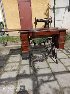 Vând mașina de cusut  - imagine 4