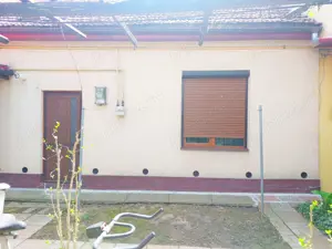 Bălcescu - apartament cu o cameră la casă,incalzire cu centrala proprie - imagine 20