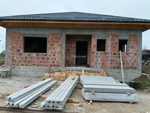 Casa individuala-3 camere-Toate utilitatile-Asfalt-STB-Mutare rapida - imagine 3