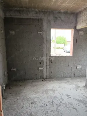 Casa individuala-3 camere-Toate utilitatile-Asfalt-STB-Mutare rapida - imagine 5