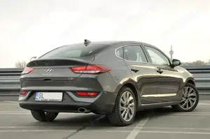 HYUNDAI i30 Fastback 1.4 GDI 140 CP 7DCT EXCLUSIVE, AN 2019, 38.000 km - imagine 3