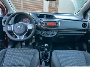 Toyota Yaris  - imagine 3 Toyota Yaris  - imagine 3