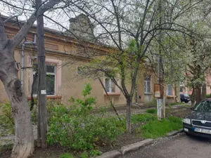 Vând casă zonă centrală+spațiu comercial, Brăila