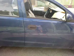 Opel Corsa C 1.0, Euro 4, 2005, 4 usi, AC, fara rugina functional benz - imagine 6